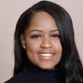 Nia R. Dental Receptionist / Front Desk