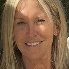 Julie V. Dental Receptionist / Front Desk